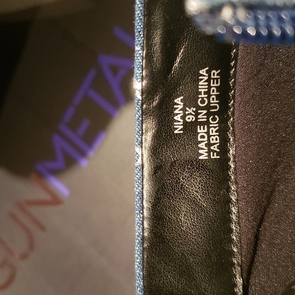 Gunmetal NEW Niana Ankle Bootie Boot Denim Metallic Silver Stars Block Heel NIB - Picture 12 of 14